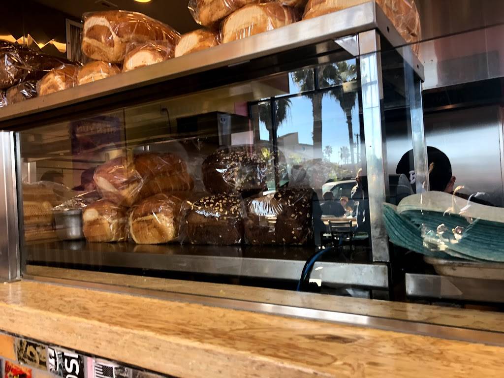 Board & Brew - Pacific Beach | restaurant | 4516 Mission Blvd, San Diego, CA 92109, USA | 8582702739 OR +1 858-270-2739