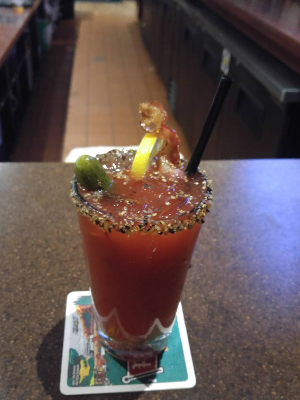 Crabby Joes Bar • Grill | restaurant | 4236 Petrolia Line, Petrolia, ON N0N 1R0, Canada | 5198824848 OR +1 519-882-4848