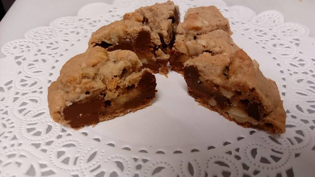 Blondies | bakery | 555 S Auburn St E, Colfax, CA 95713, USA | 5306486577 OR +1 530-648-6577