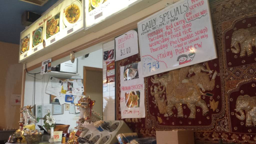 Golden Wok | restaurant | 405 E University Ave, Champaign, IL 61820, USA | 2173568383 OR +1 217-356-8383