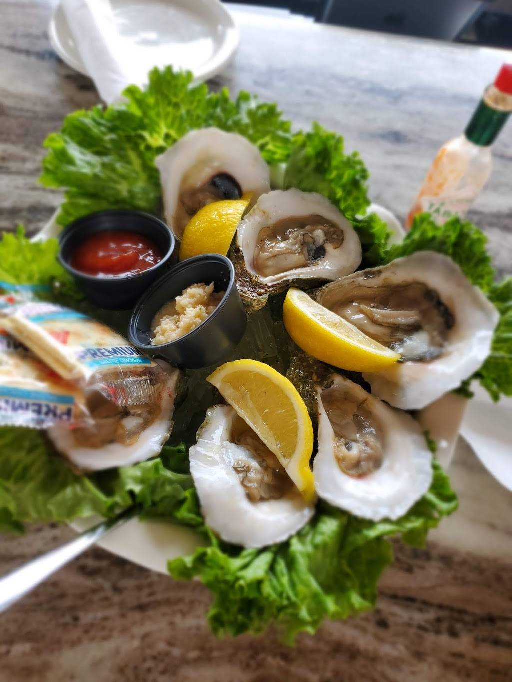 Snug Harbor Waterfront Restaurant | restaurant | 645 Old San Carlos Blvd, Fort Myers Beach, FL 33931, USA | 2394634343 OR +1 239-463-4343