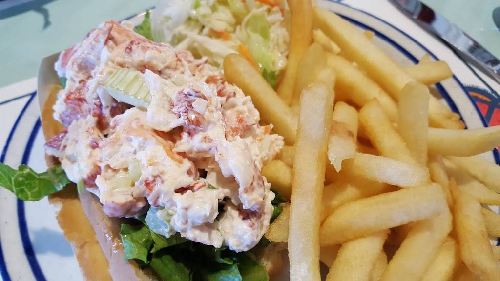Lobster Claw Restaurant | restaurant | 42 Cranberry Hwy, Orleans, MA 02653, USA | 5082551800 OR +1 508-255-1800