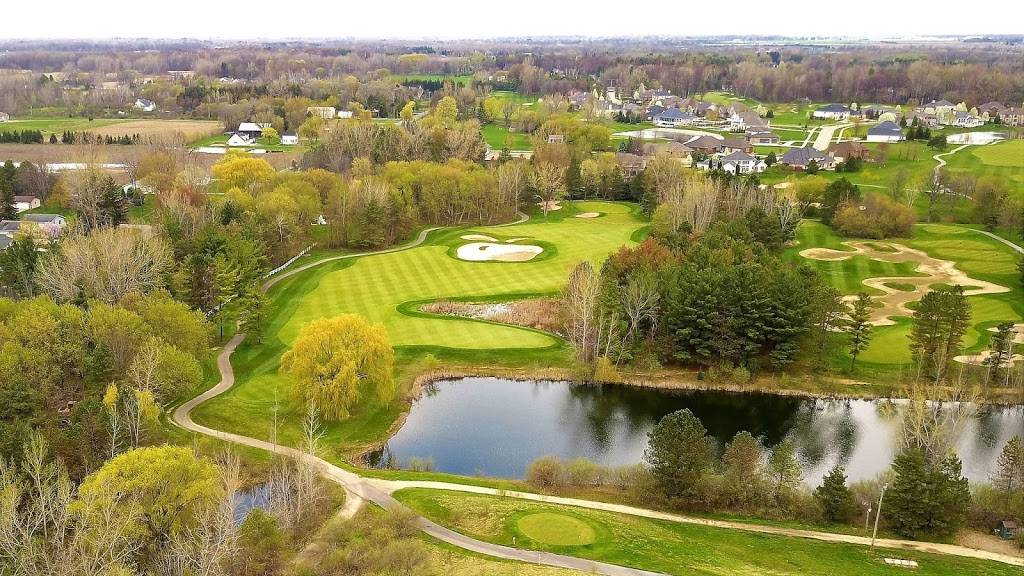 Apple Mountain | restaurant | 4519 N River Rd, Freeland, MI 48623, USA | 9897816789 OR +1 989-781-6789