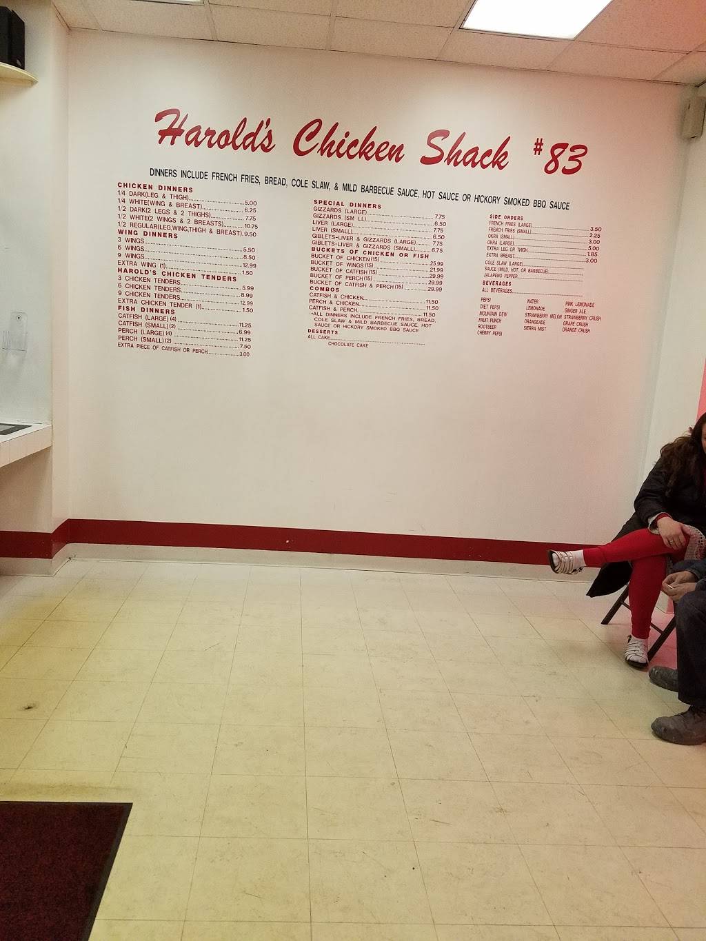 Harolds Chicken Shack | restaurant | 3577 E New York St #103, Aurora, IL 60504, USA | 6304998393 OR +1 630-499-8393