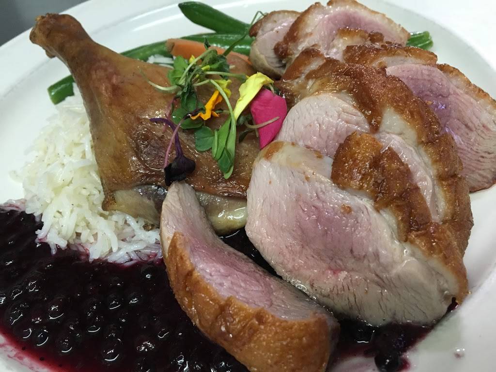 English Inn | restaurant | 677 S Michigan Rd, Eaton Rapids, MI 48827, USA | 5176632500 OR +1 517-663-2500