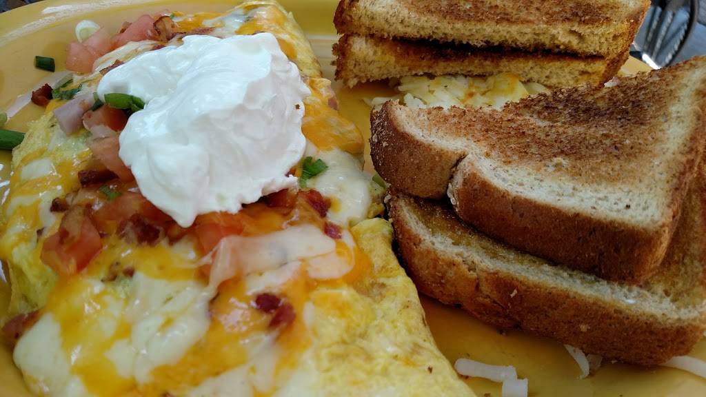 Scramblers | restaurant | 25690 N Dixie Hwy, Perrysburg, OH 43551, USA | 4198723599 OR +1 419-872-3599