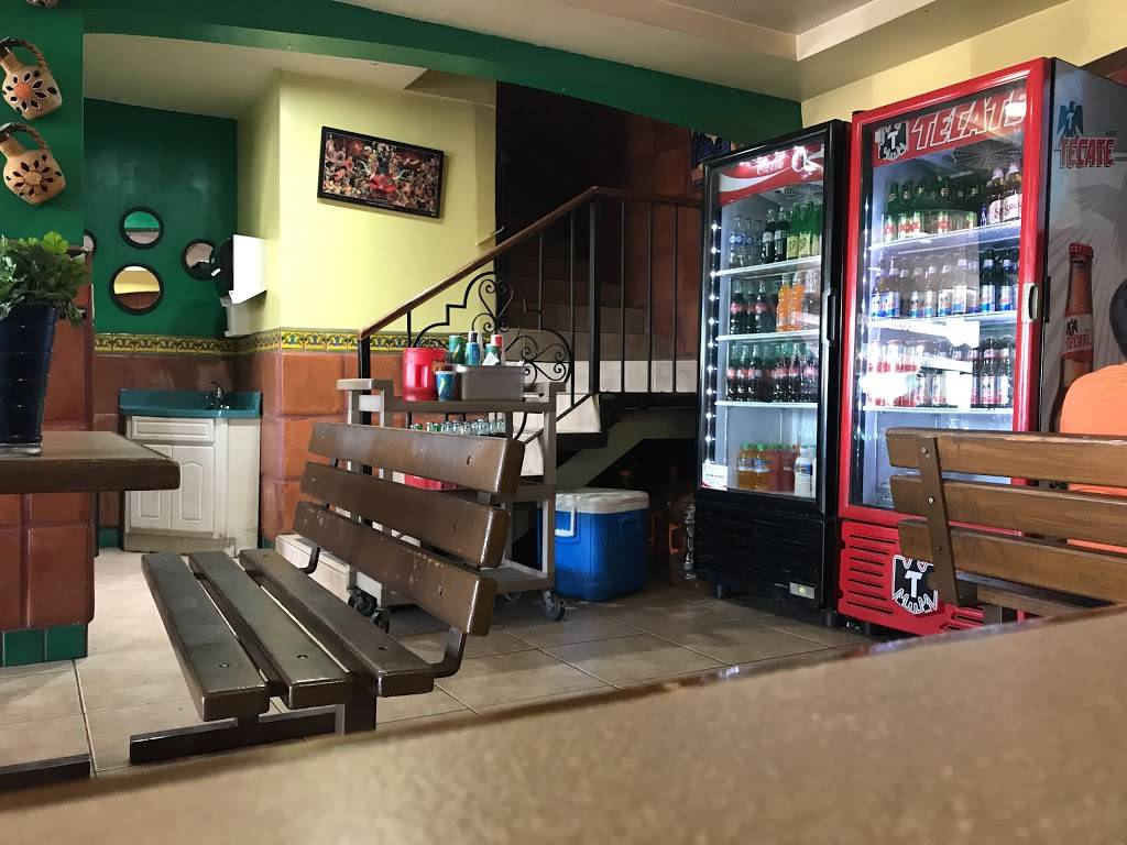 Birrieria Guanajuato | restaurant | 39, Blvd. Gustavo Diaz Ordaz 15602, Las Brisas, 22115 Tijuana, B.C., Mexico | 016646262324 OR +52 664 626 2324