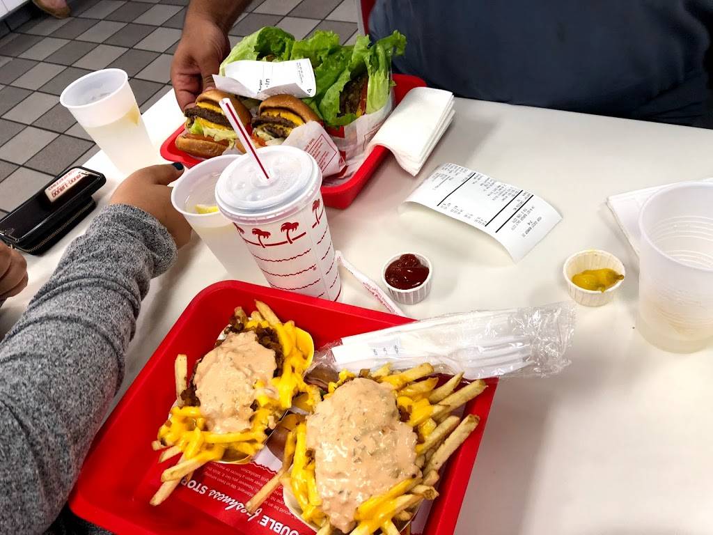In-N-Out Burger | restaurant | 260 Washington St, Daly City, CA 94015, USA | 8007861000 OR +1 800-786-1000
