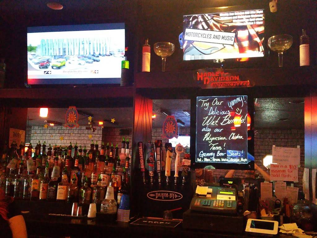 Effin Bar and Grill | restaurant | 5837 Holton Rd, Twin Lake, MI 49457, USA | 2318284735 OR +1 231-828-4735