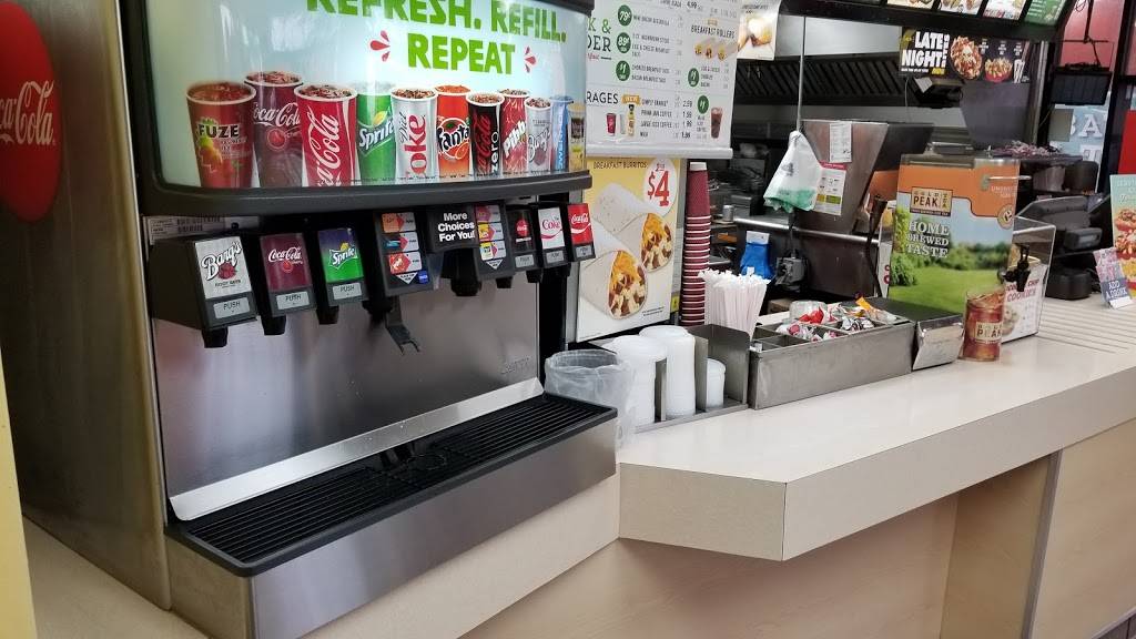 Del Taco | meal takeaway | 22349 El Toro Rd, Lake Forest, CA 92630, USA | 9495863757 OR +1 949-586-3757