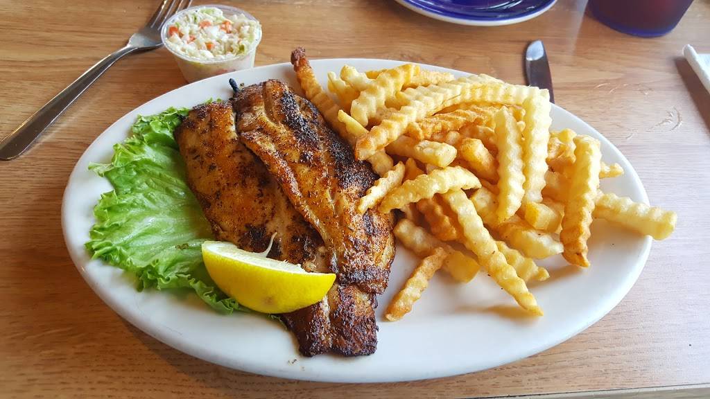 Captn Cons Fish House | restaurant | 8421 Main St, Bokeelia, FL 33922, USA | 2392834300 OR +1 239-283-4300