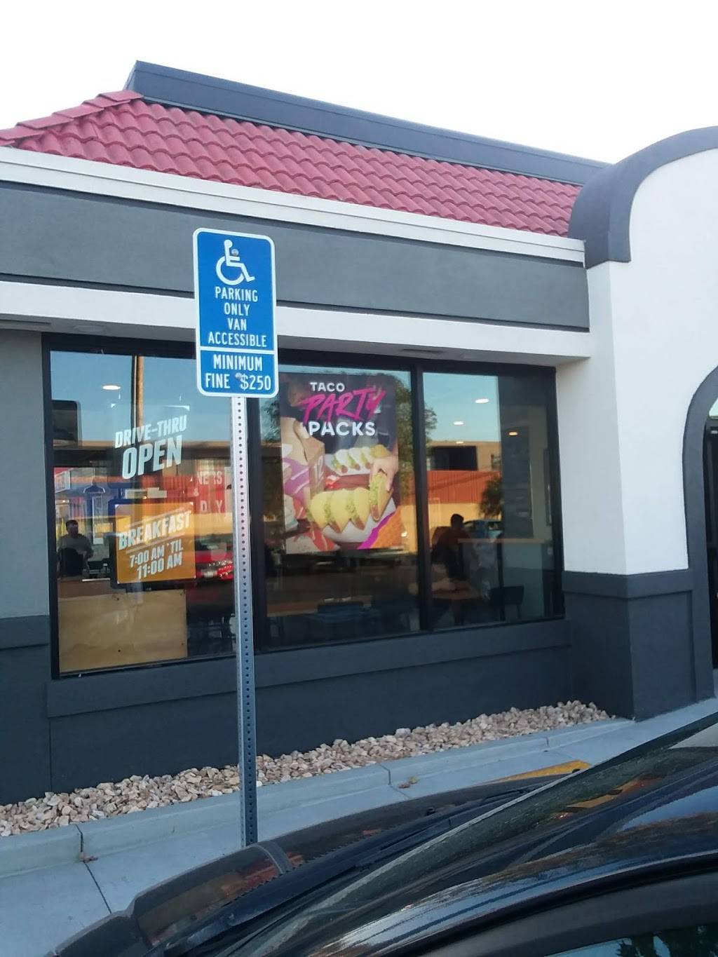 Taco Bell | meal takeaway | 16901 Hawthorne Blvd, Lawndale, CA 90260, USA | 3105422564 OR +1 310-542-2564