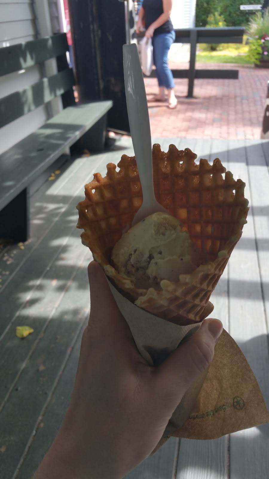 Ben & Jerry’s | bakery | 312 Daniel Webster Hwy, Meredith, NH 03253, USA | 6032792200 OR +1 603-279-2200