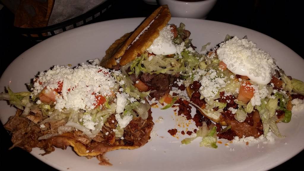 Diamante Azul | restaurant | 5663-65 N Clark St, Chicago, IL 60660, USA | 7733345665 OR +1 773-334-5665