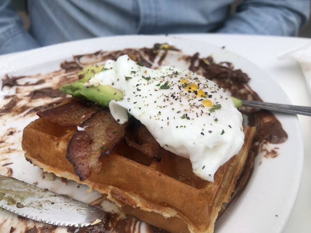 More Than Waffles | restaurant | 17200 Ventura Blvd #109, Encino, CA 91316, USA | 8187895937 OR +1 818-789-5937