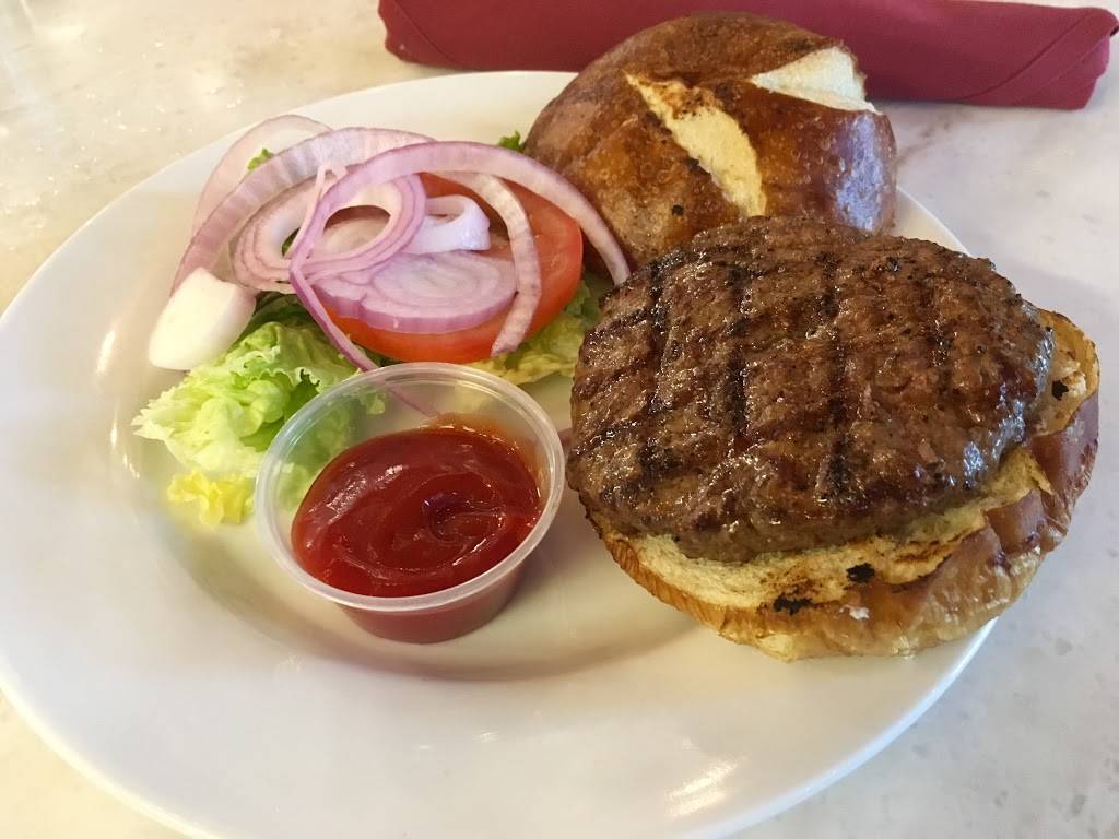 Trifecta Tavern | restaurant | 2600 Via De La Valle, Del Mar, CA 92014, USA | 8584369800 OR +1 858-436-9800