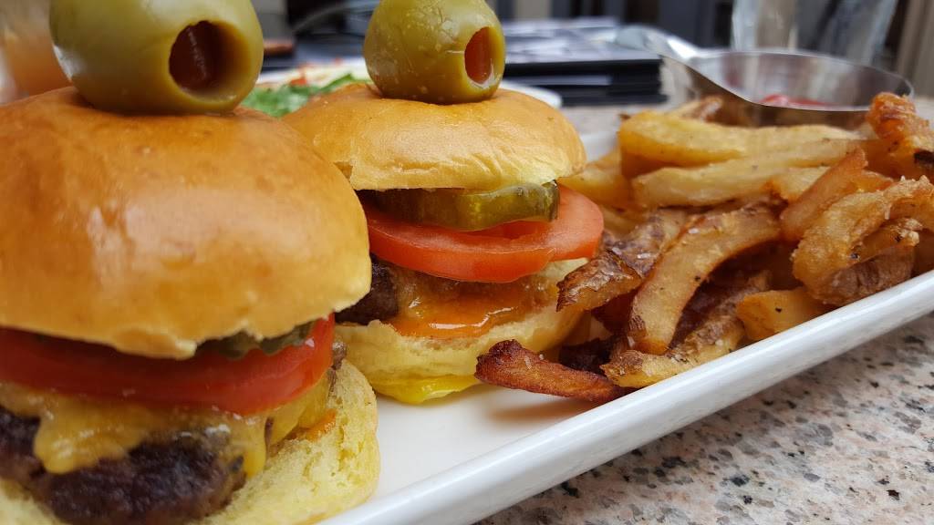 Hyde Park Prime Steakhouse | restaurant | 569 N High St, Columbus, OH 43215, USA | 6142242204 OR +1 614-224-2204