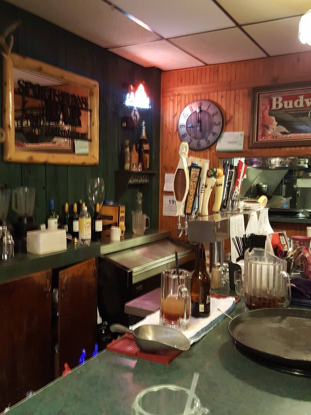 Sportsmans Bar | restaurant | 30 State Rd, Newaygo, MI 49337, USA | 2316527074 OR +1 231-652-7074