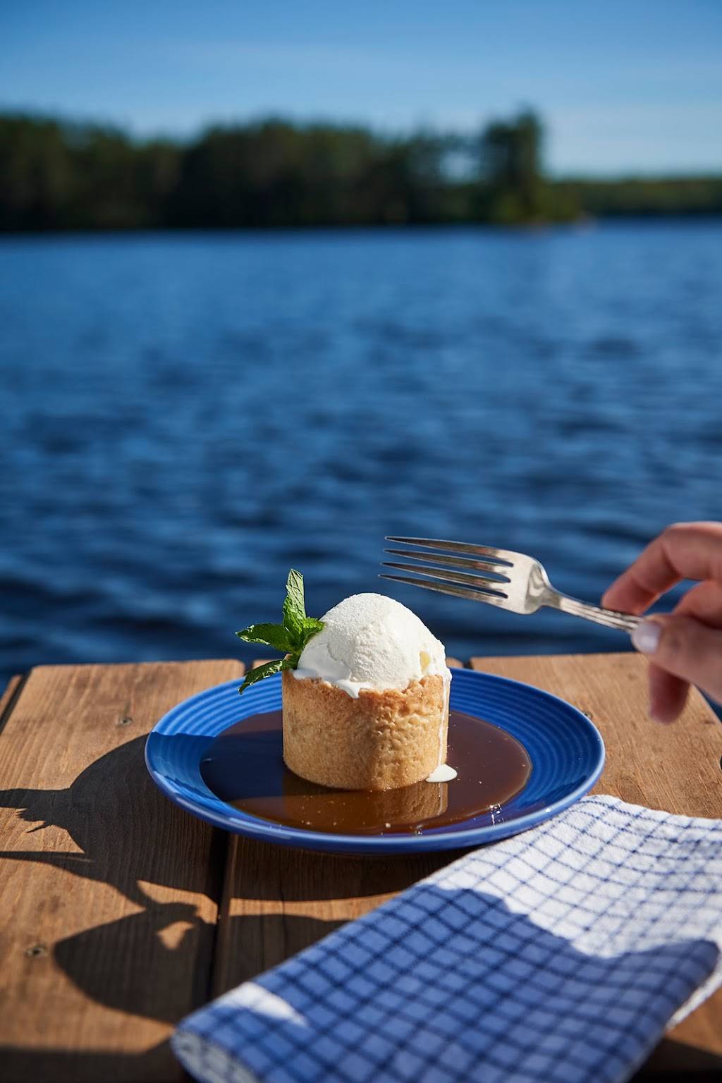 Turtle Jacks Niagara Falls | restaurant | 6733 Fallsview Blvd, Niagara Falls, ON L2G 3W7, Canada | 9053567662 OR +1 905-356-7662