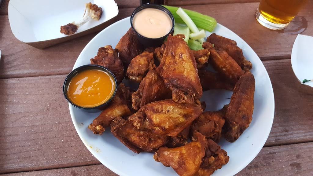 Dunedin Brewery | restaurant | 937 Douglas Ave, Dunedin, FL 34698, USA | 7277360606 OR +1 727-736-0606