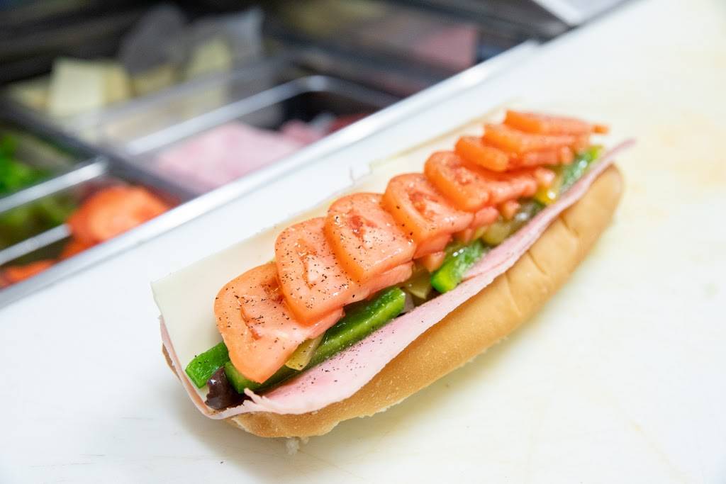 Pats Pizza Brunswick | restaurant | 112 Pleasant St, Brunswick, ME 04011, USA | 2078448163 OR +1 207-844-8163