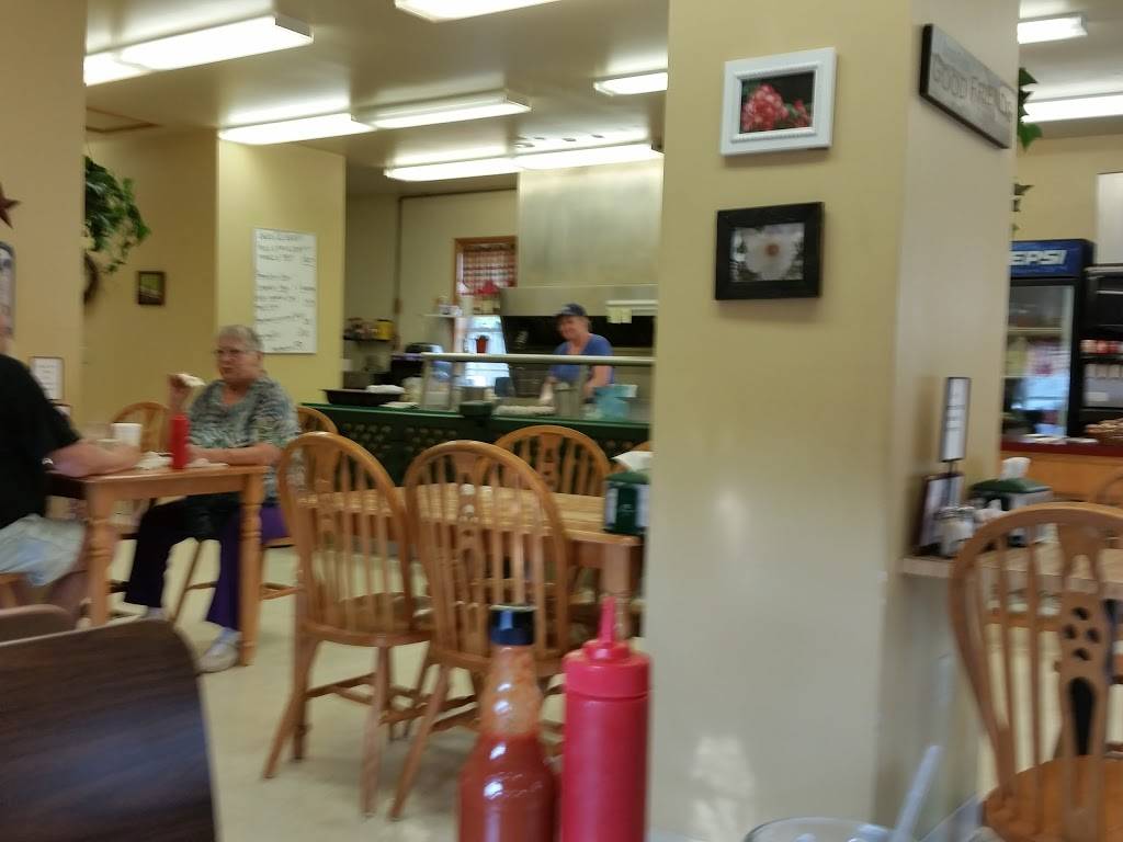 Susies Cafe LLC | restaurant | 37 W Main St, Morrisville, NY 13408, USA | 3156843350 OR +1 315-684-3350