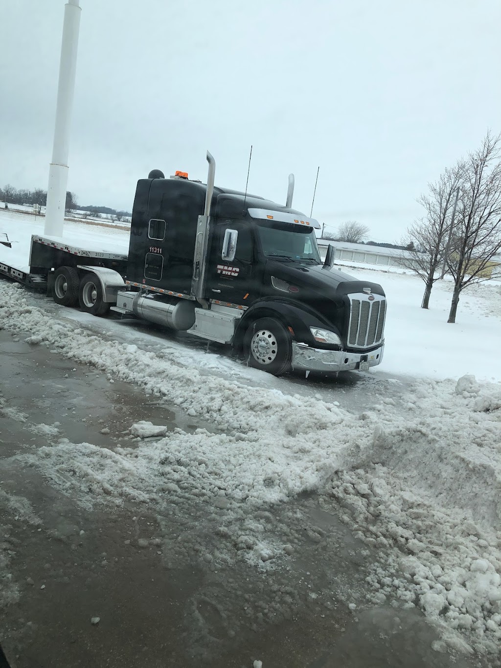 Shell | restaurant | 32000 Co Hwy 2, Hillsdale, IL 61257, USA | 8157168869 OR +1 815-716-8869