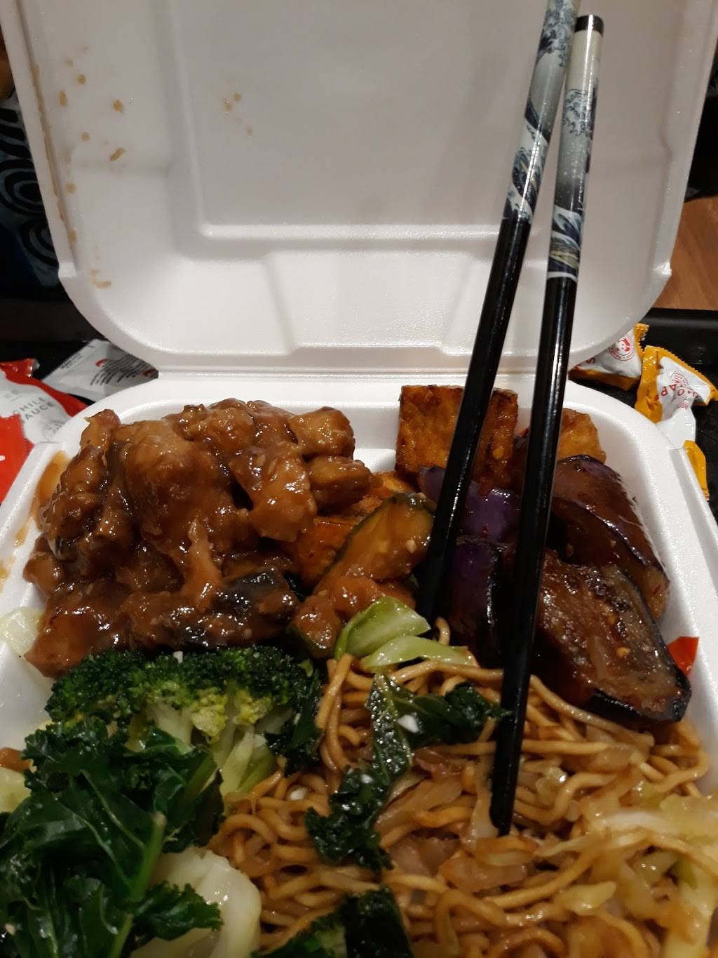 Panda Express | restaurant | 35093 Merle Haggard Dr, Bakersfield, CA 93308, USA | 6613938986 OR +1 661-393-8986