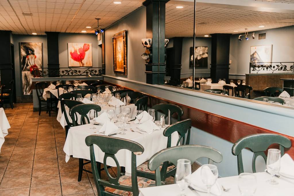 Oreganos Grill | restaurant | 6535 Avenue Somerled, Montréal, QC H4V 1S8, Canada | 5144878541 OR +1 514-487-8541