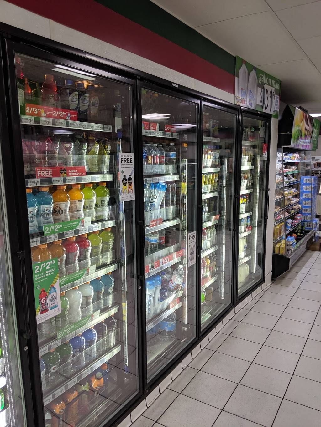 7-Eleven | bakery | 194 W Napa St, Sonoma, CA 95476, USA | 7079964711 OR +1 707-996-4711