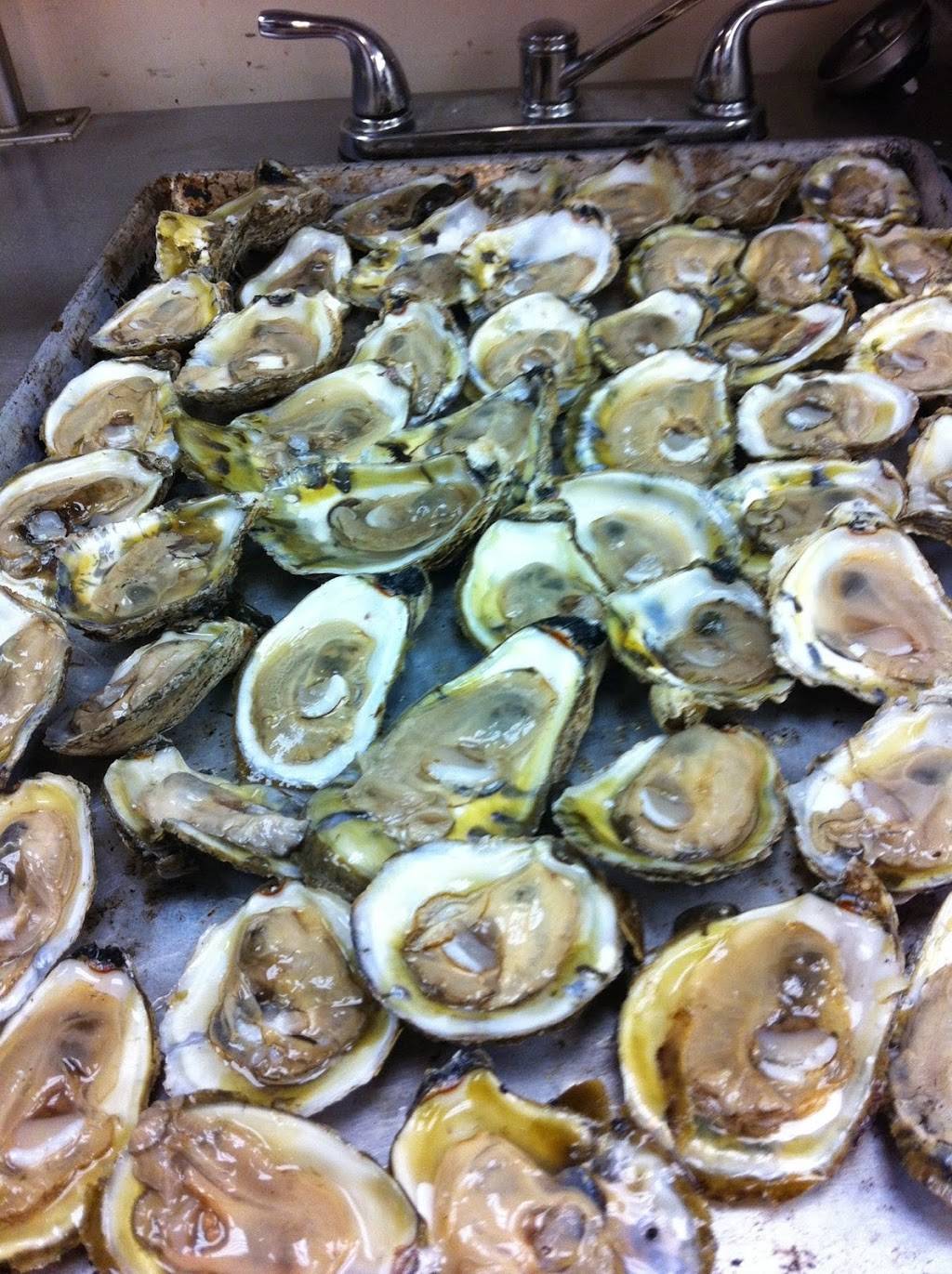 The Striped Rock Restaurant | restaurant | 14470 Solomons Island Rd S, Solomons, MD 20688, USA | 4103262424 OR +1 410-326-2424