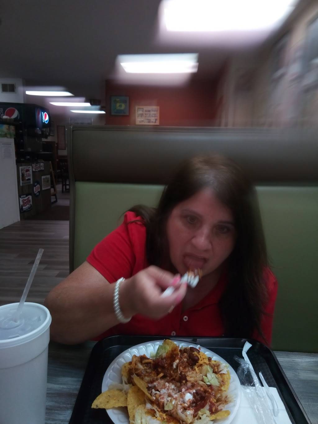 Mr Diggity | restaurant | 2904 Grand Central Ave, Vienna, WV 26105, USA | 3042953320 OR +1 304-295-3320