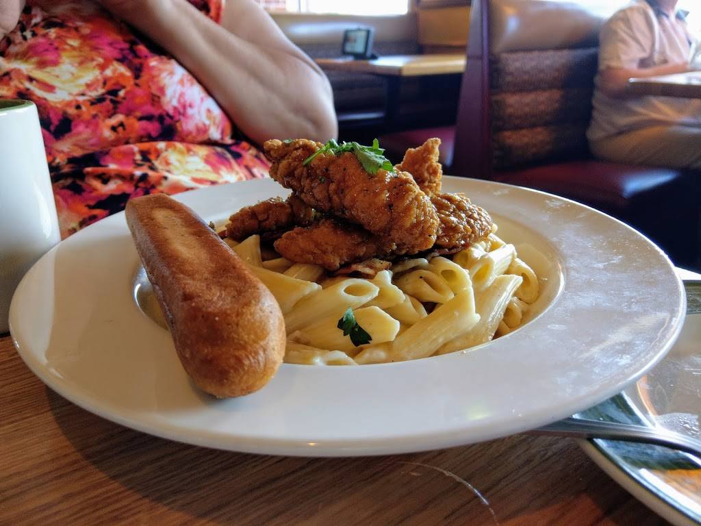 Applebees Grill + Bar | restaurant | 3000 Dial Dr, Council Bluffs, IA 51501, USA | 7123661250 OR +1 712-366-1250