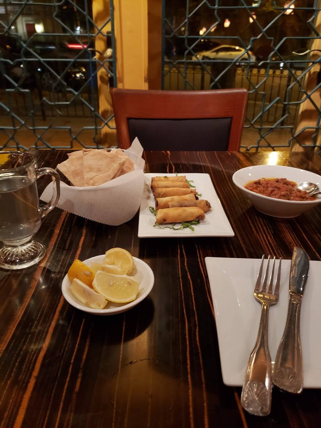 Mama Ayeshas Restaurant | restaurant | 1967 Calvert St NW, Washington, DC 20009, USA | 2022325431 OR +1 202-232-5431