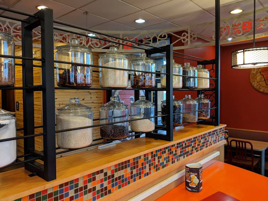 Popeyes Louisiana Kitchen | restaurant | 2902 Madison Ave, Indianapolis, IN 46225, USA | 3177810667 OR +1 317-781-0667