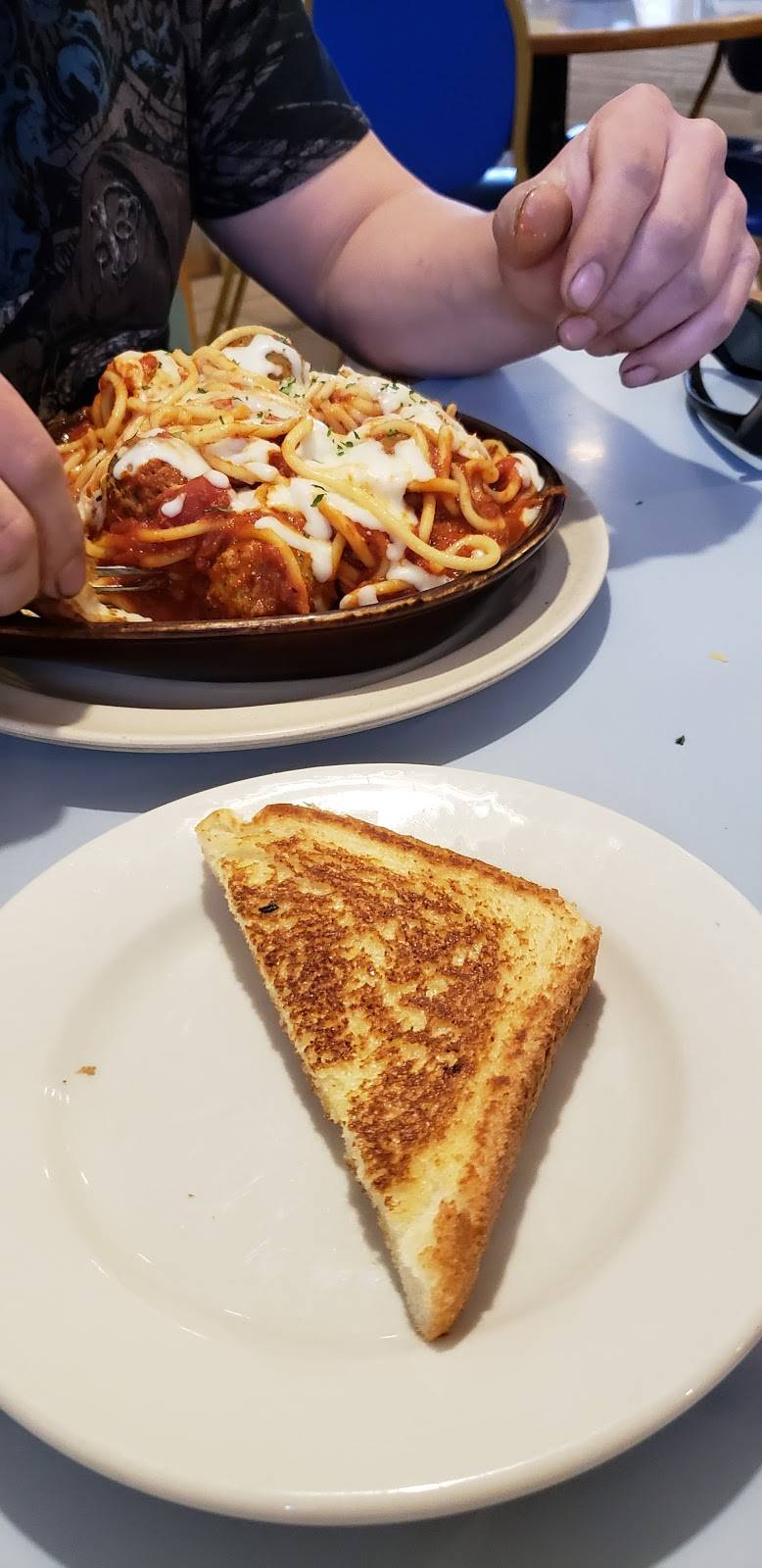 Sunrise Cafe | restaurant | 908 W Main St, Le Grand, IA 50142, USA | 6414792280 OR +1 641-479-2280