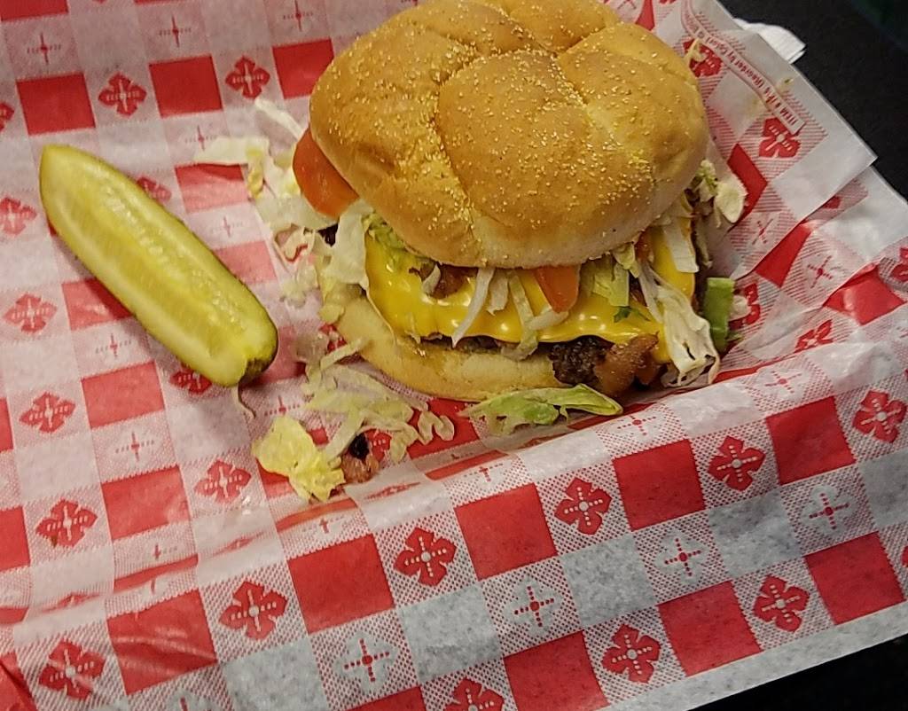 Red Tomato | restaurant | 149 Bristie St, Portland, MI 48875, USA | 5176474139 OR +1 517-647-4139