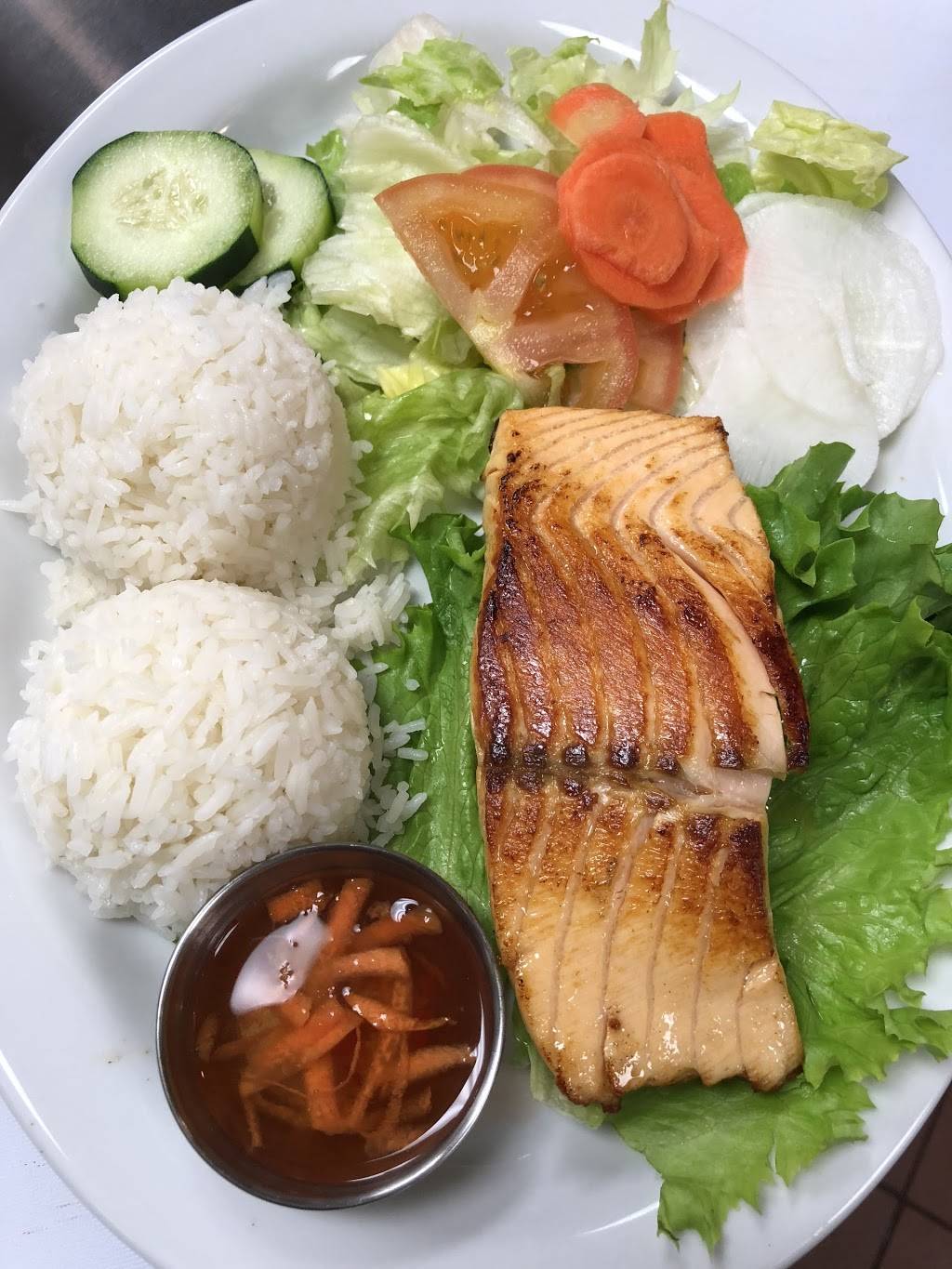 Pho 17 | restaurant | 132 Bay Area Blvd, Webster, TX 77598, USA | 8329055138 OR +1 832-905-5138