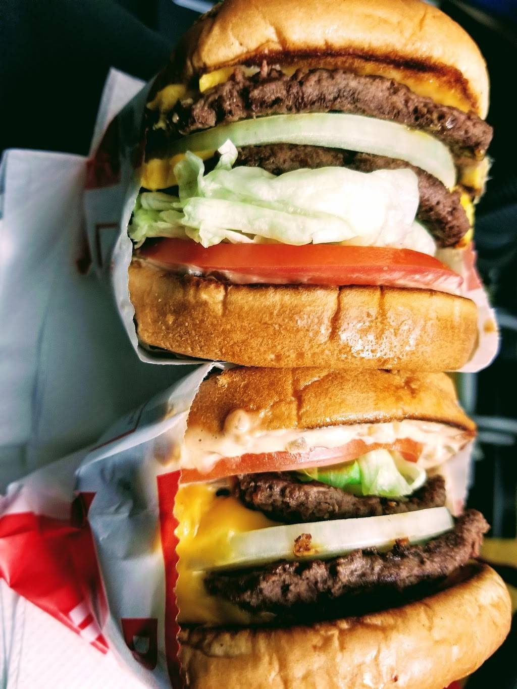 In-N-Out Burger | restaurant | 50 Ranch Dr, Milpitas, CA 95035, USA | 8007861000 OR +1 800-786-1000
