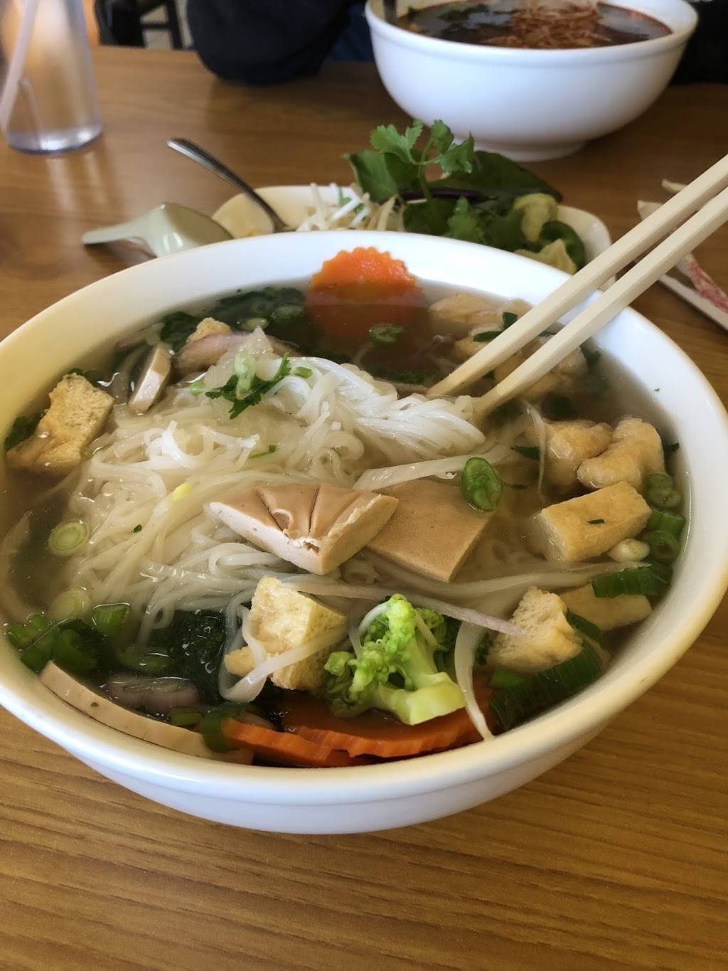 Vietsub & Pho | restaurant | 918 W Southmore Ave suite 110, Pasadena, TX 77502, USA | 3462044848 OR +1 346-204-4848