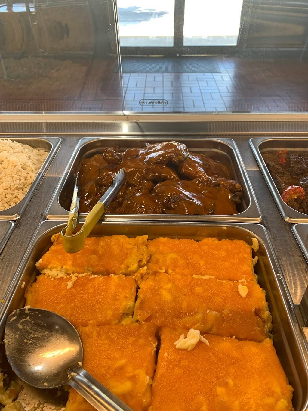 Louis Famous Foods | restaurant | 6471 NW 7th Ave #4308, Miami, FL 33150, USA | 7864016676 OR +1 786-401-6676