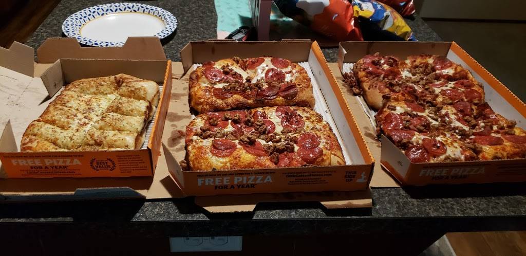 Little Caesars Pizza | meal takeaway | 6612 FM78, San Antonio, TX 78244, USA | 2106622695 OR +1 210-662-2695