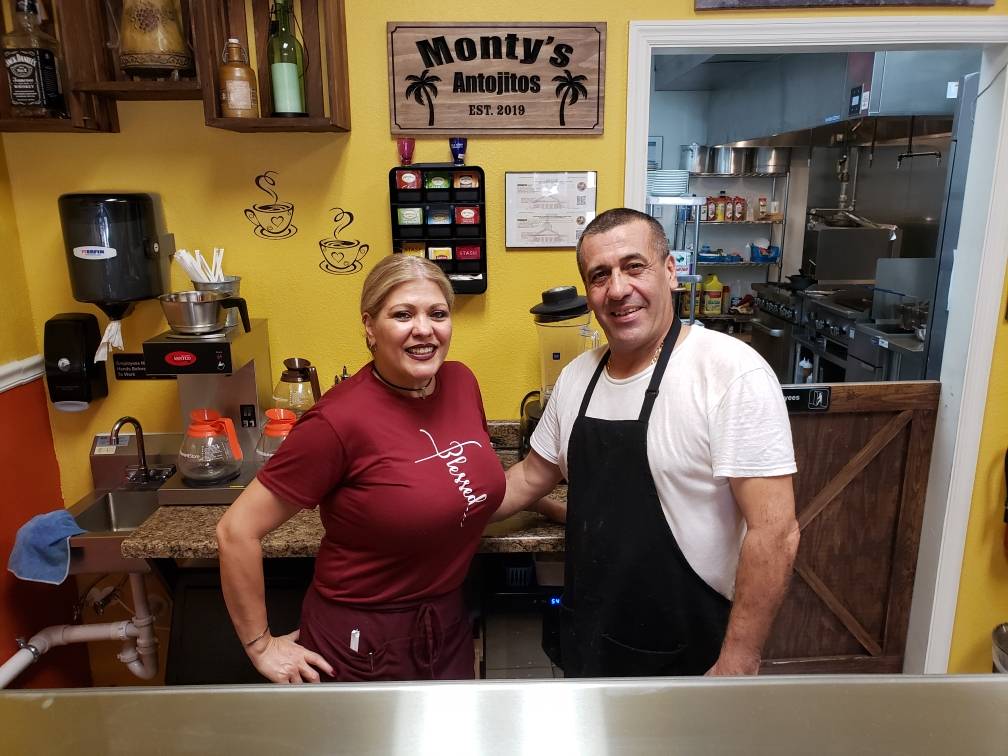Montys Antojitos | restaurant | 5770 W Irlo Bronson Memorial Hwy #424, Kissimmee, FL 34746, USA | 4073970095 OR +1 407-397-0095