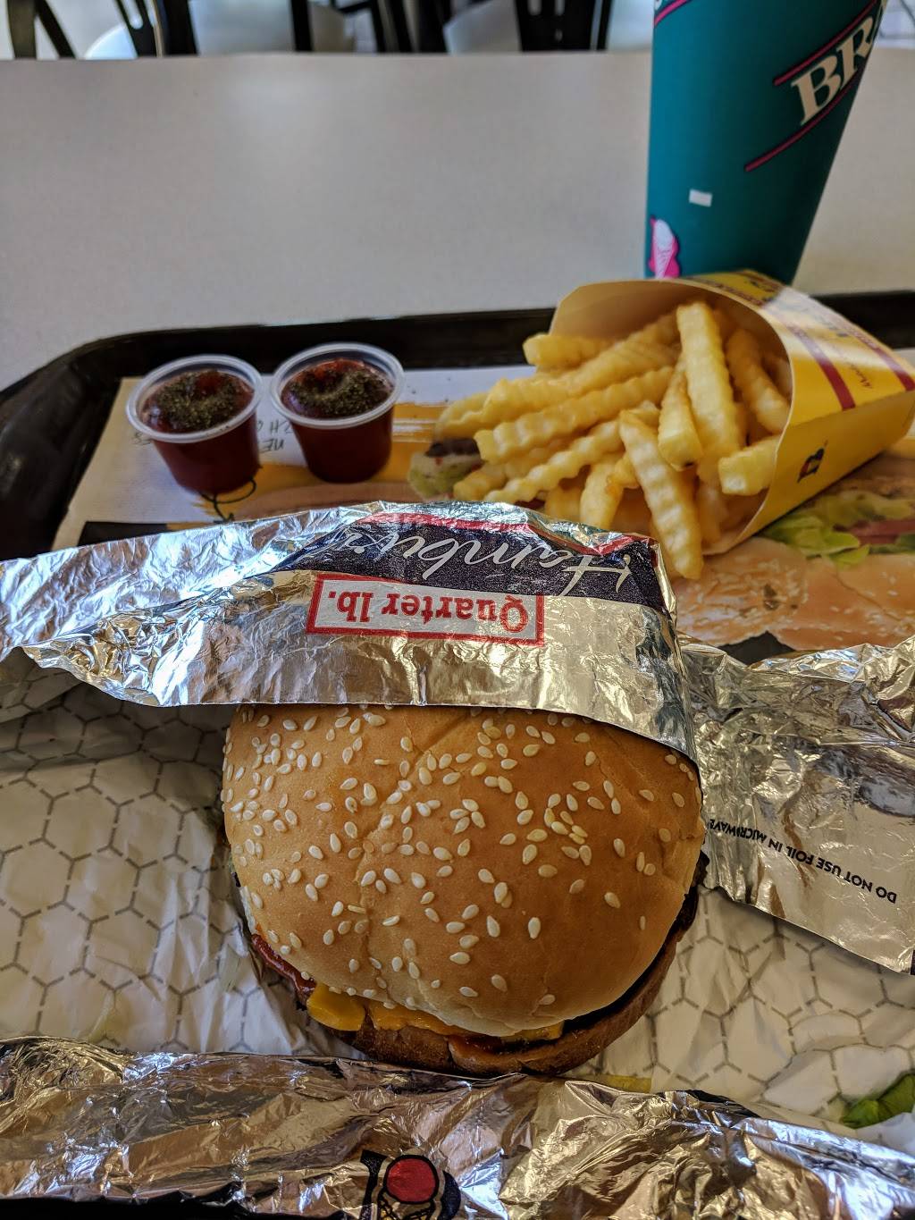 Braums Ice Cream & Burger Restaurant | restaurant | 7212 S Hulen St, Fort Worth, TX 76133, USA | 8173700540 OR +1 817-370-0540