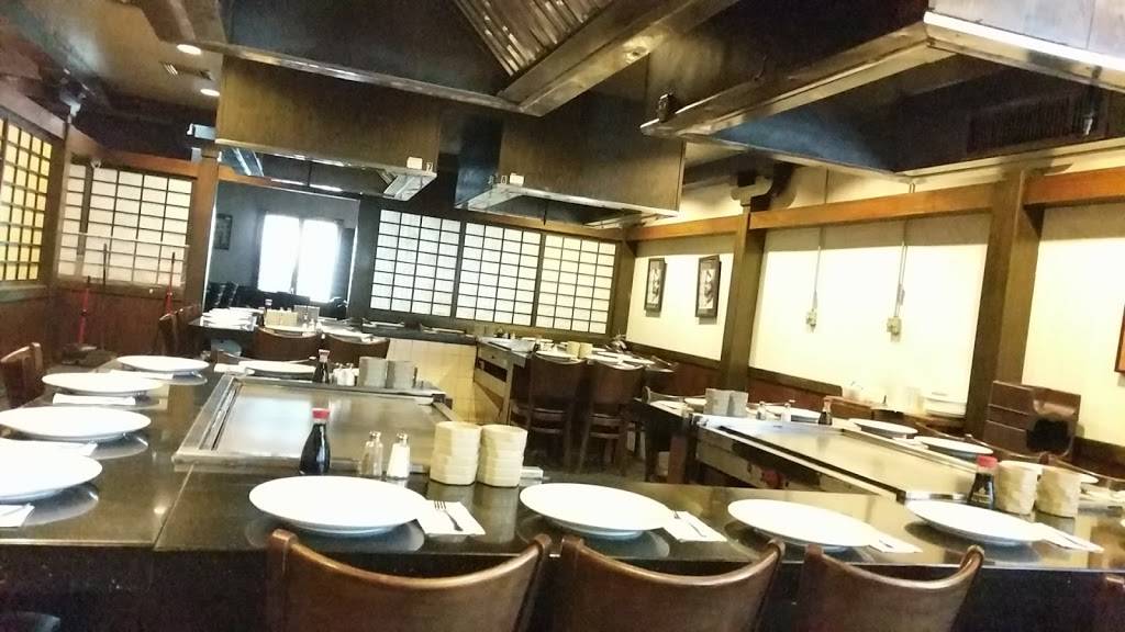 Aoyama Japanese Steakhouse | restaurant | 970 Millcreek Mall, Erie, PA 16565, USA | 8148687999 OR +1 814-868-7999