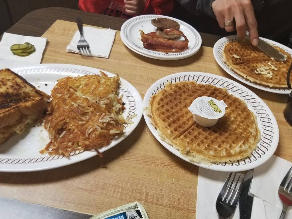 Waffle House | meal takeaway | 1020 Oak Mountain Park Rd, Pelham, AL 35124, USA | 2057338213 OR +1 205-733-8213