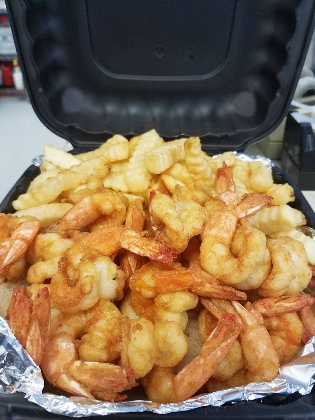 Five Star Fresh Seafood | restaurant | 5408 Southern Maryland Blvd #12, Lothian, MD 20711, USA | 2408922215 OR +1 240-892-2215