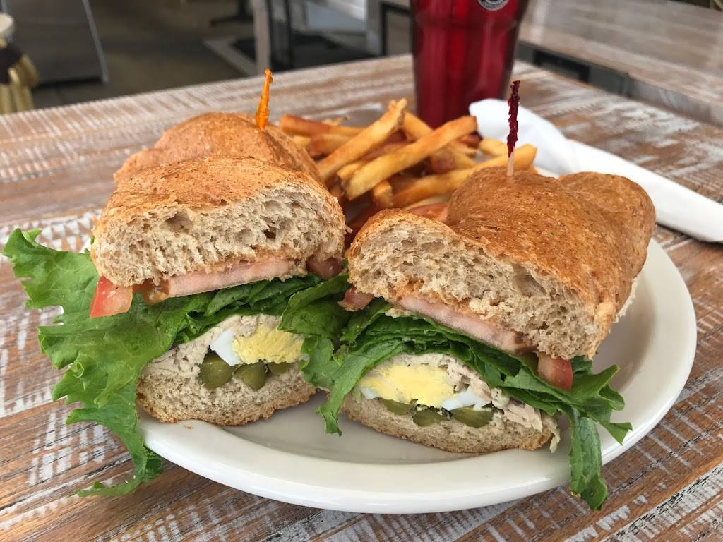 St. Tropez Bistro | restaurant | 7150 Avenida Encinas, Carlsbad, CA 92011, USA | 7606026203 OR +1 760-602-6203