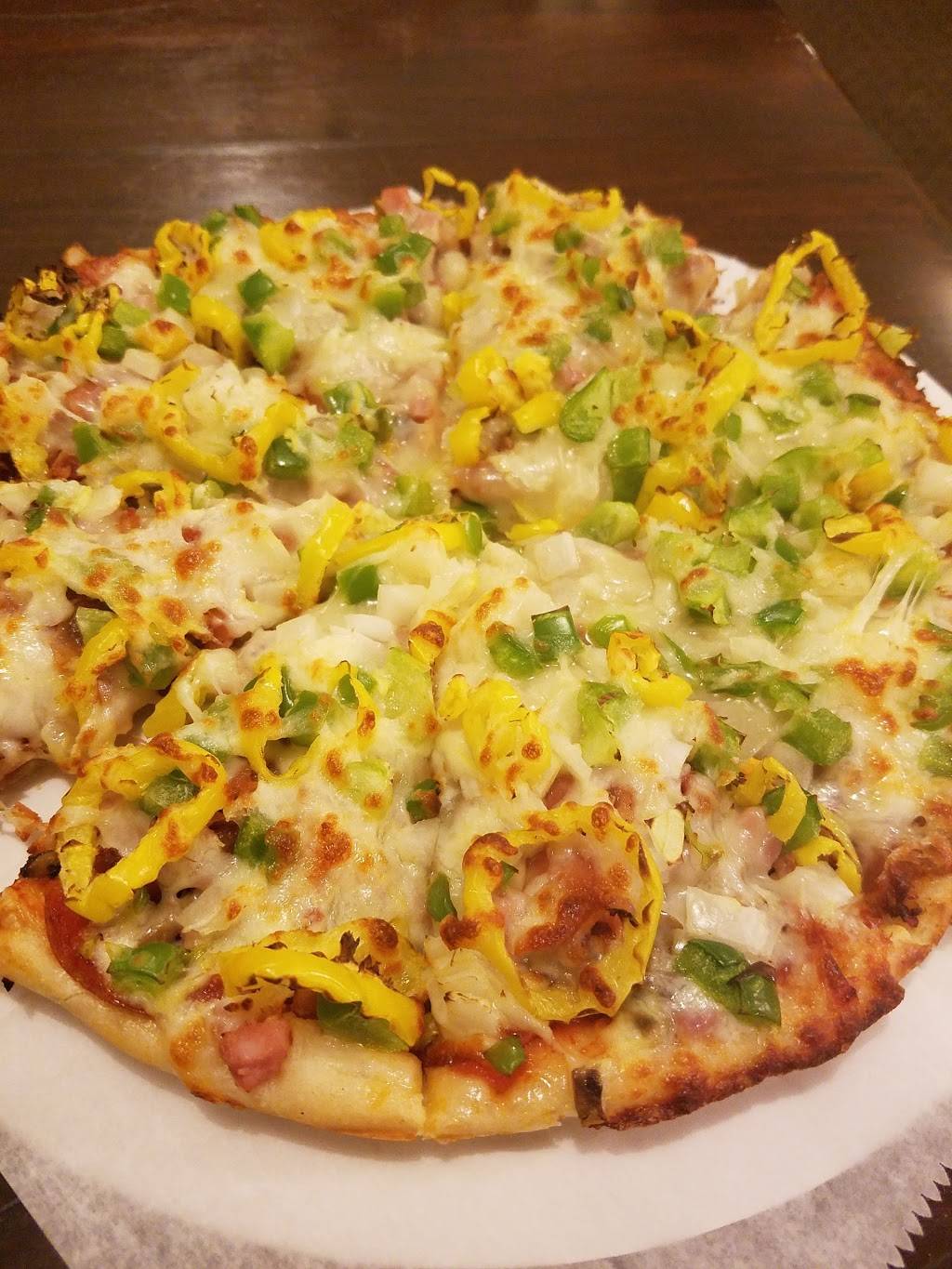 Giovannis Pizza | restaurant | 10848 OH-139, Minford, OH 45653, USA | 7408203600 OR +1 740-820-3600