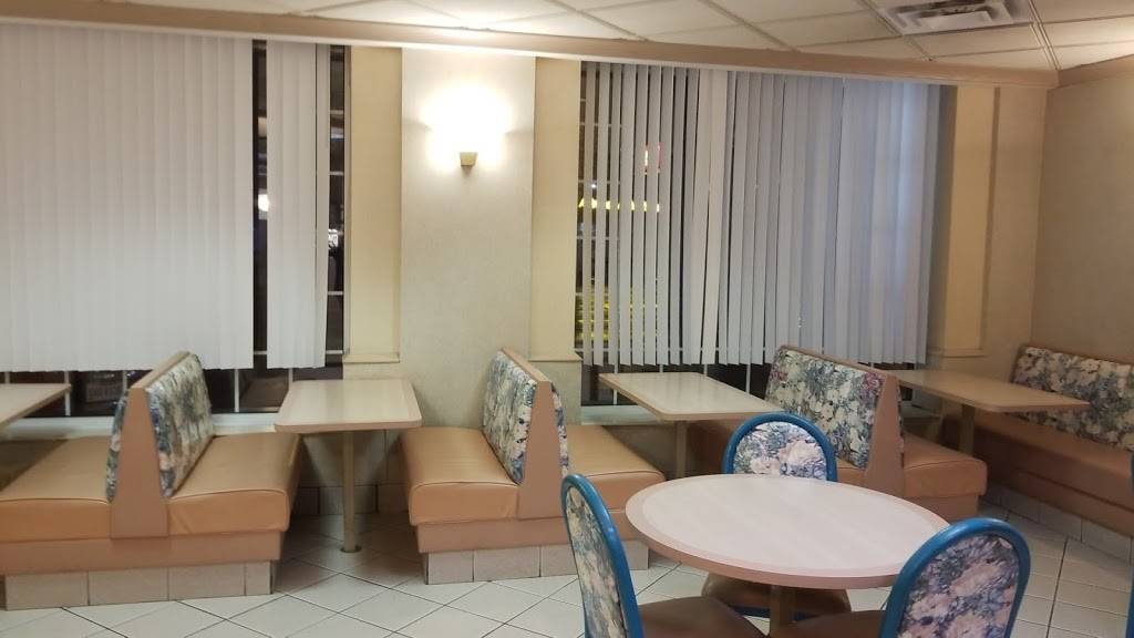 Imperial Wok | restaurant | 1883 W Market St, Akron, OH 44313, USA | 3308657692 OR +1 330-865-7692